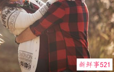 梦见和相好在一起被别人发现