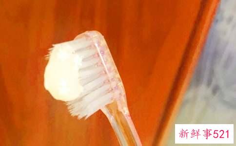 牙膏洗脸的作用