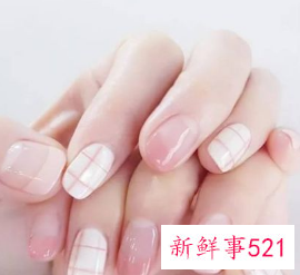 水晶甲前需要涂什么