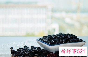 低血糖的症状或表现吃什么好