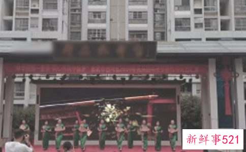 梦见自己观看儿子表演