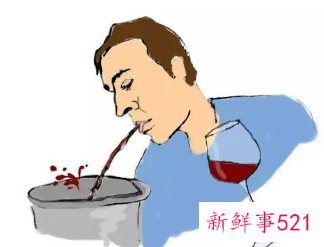 酒喝多了吐吐黄疸水