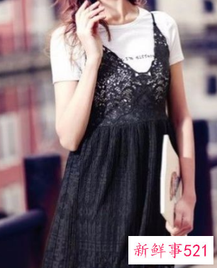 吊带裙怎么穿上去