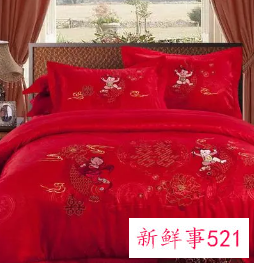 结婚一定要铺大红色床单吗