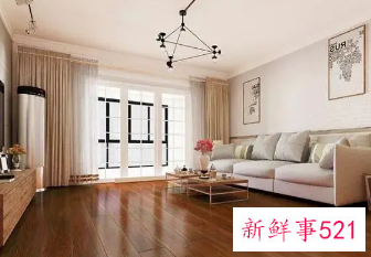 深色木地板搭配什么家具颜色好看