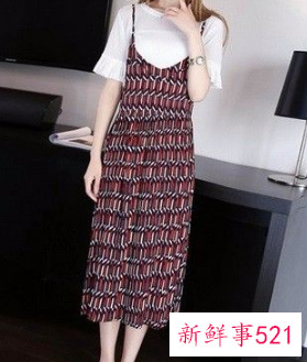 吊带裙怎么穿上去