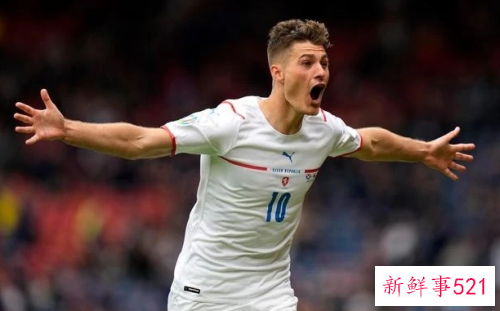 捷克11年后再胜苏格兰