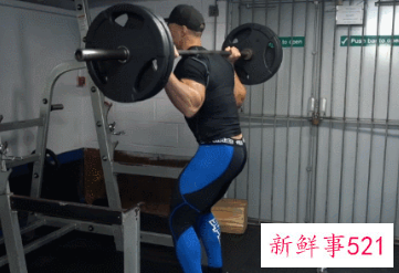 深蹲起正确姿势