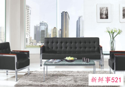 家里放什么颜色的沙发风水好