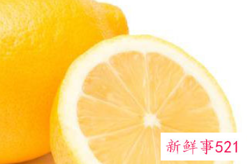 手臂上有米粒白色凸起不痛不痒