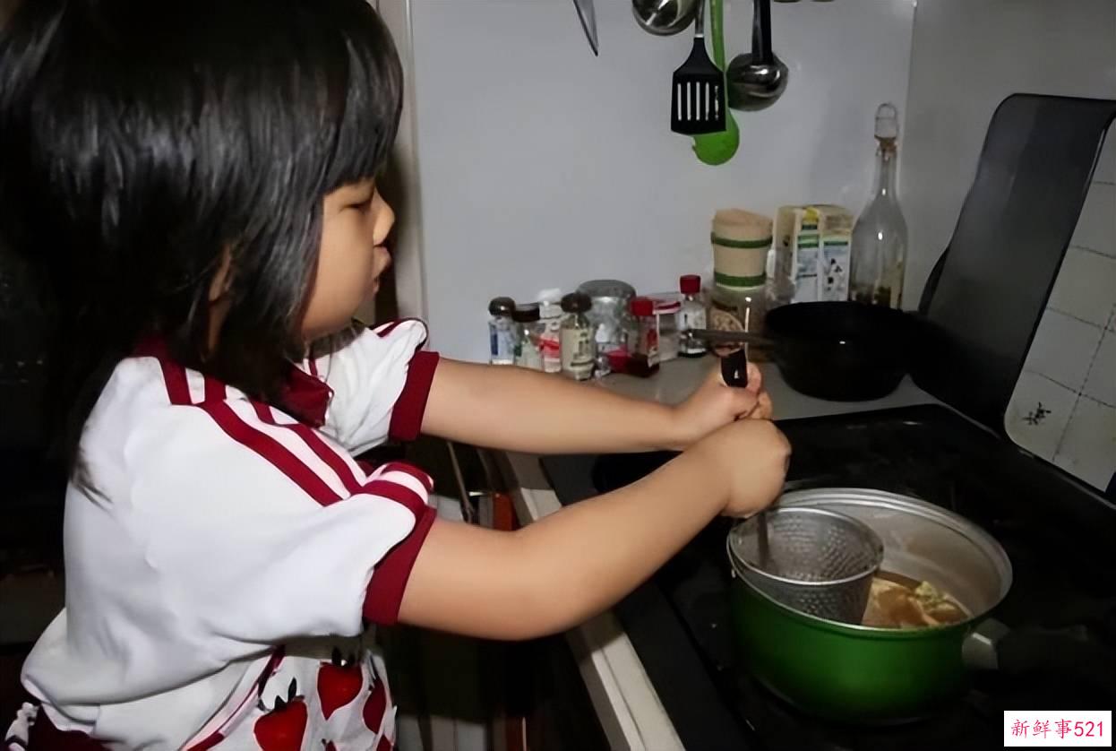 热搜上被骂惨了的“一包奥利奥”事件，暴露出多少极品巨婴