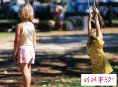 梦见2个小孩是什么意思