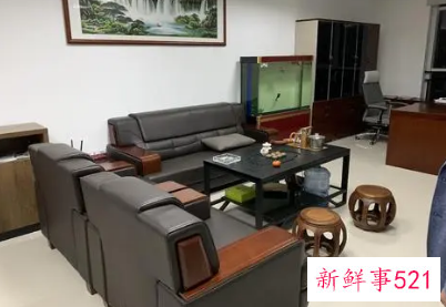 办公桌与门最佳位置