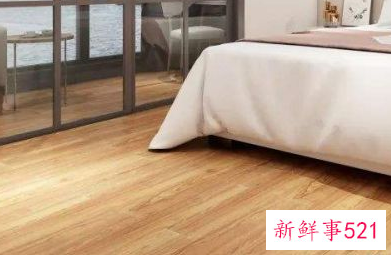 卧室木地板颜色怎么选温馨感