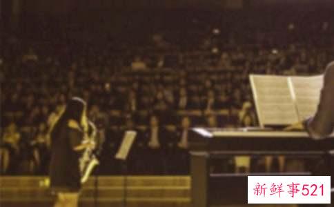 毕业晚会主持人结束词