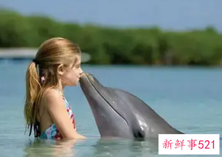 描述一个女人的性格特点