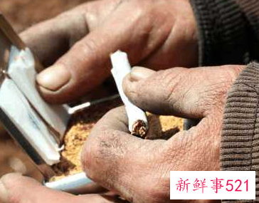 点三根烟中间的不倒什么意思