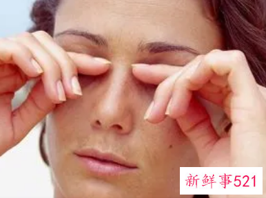 右眼皮跳预兆测吉凶女