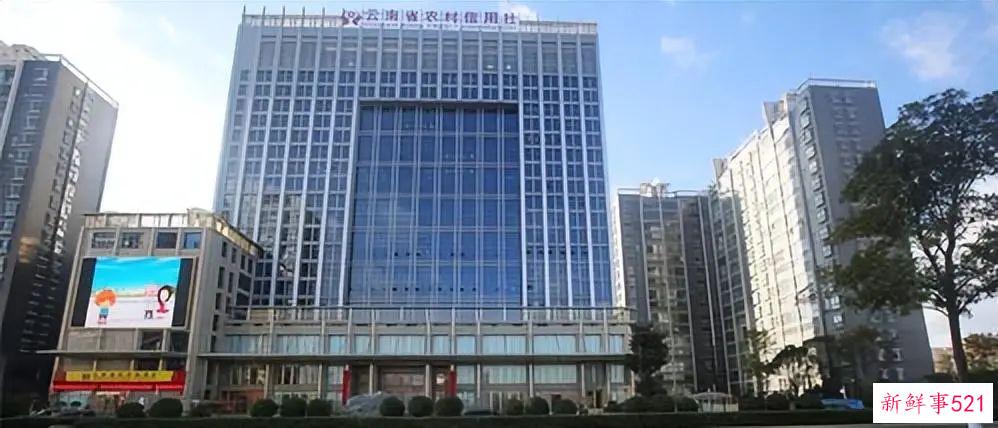 云南“美女书记”，靠给高官当情妇，晋升至正厅级，被抓时宣称：我喜欢走捷径