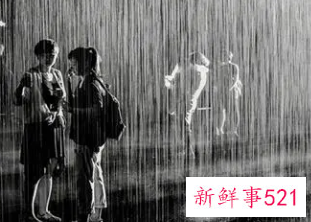 自己梦见下小雨