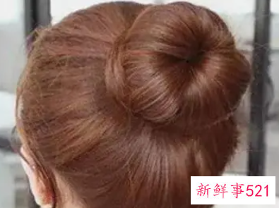 小女孩扎什么头发好看