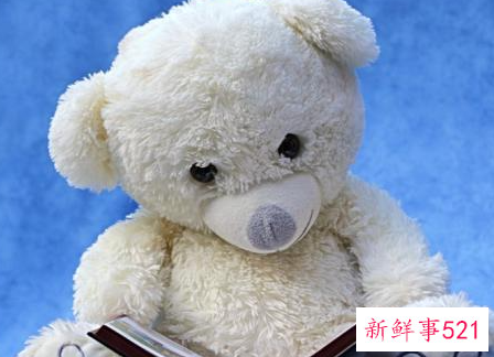 买什么礼物送女生最好