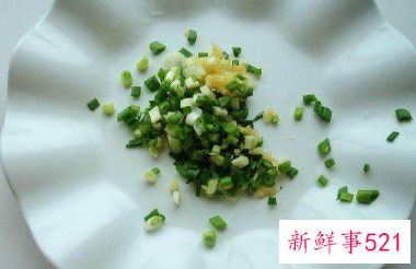 炸萝卜素丸子香酥的小窍门