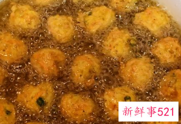 炸萝卜素丸子香酥的小窍门