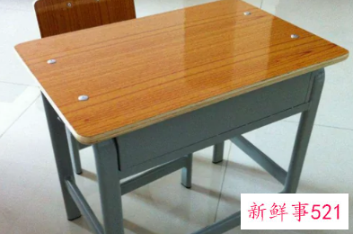 学生单人课桌椅的尺寸