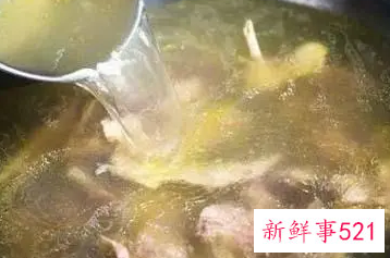 家常炖鸭子汤简单做法大全