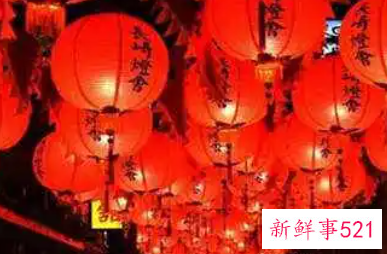 过年挂灯笼的寓意和象征