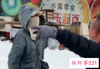 环卫工外借铁锹被辞退后续如何