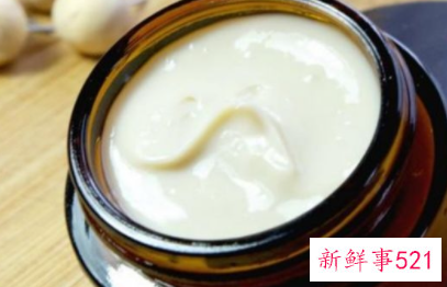 水乳和祛痘膏能一起涂吗