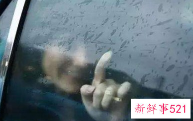 车窗玻璃雨水怎么处理