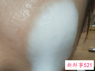用洗面奶洗完脸后发红发烫