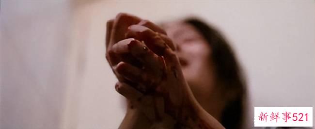 父亲看到15岁女儿聊天记录崩溃：裸聊猥亵一个月，被逼开房