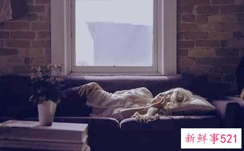 女人做梦梦到染头发什么意思