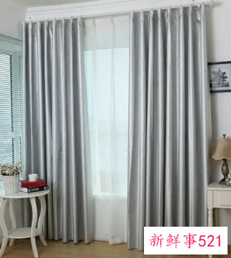 卧室窗帘打孔还是挂钩好