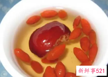 红枣枸杞泡水喝有什么好处