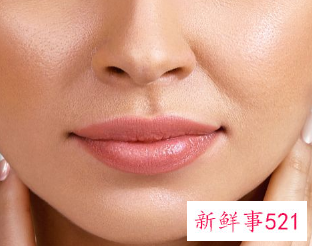 脸颊两侧斑点越来越多