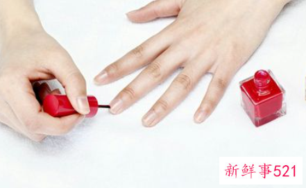 涂指甲油真的能致癌吗