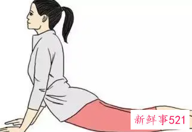 下肢动态拉伸动作