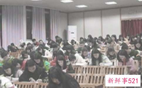 考试前梦见蛇是什么意思