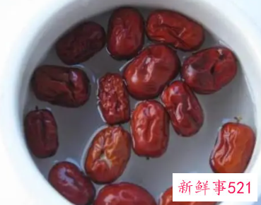 枣泡水喝的功效