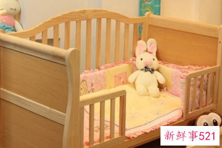 婴儿床哪种材质的好