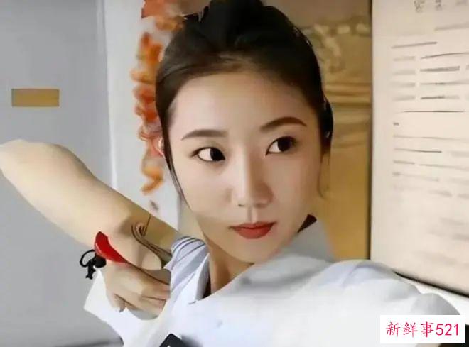 续集来了 张津瑜卫生间8分钟视频疯传，网友：比阳台的有看点