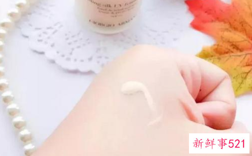 粉底太干这些方法拯救干粉底