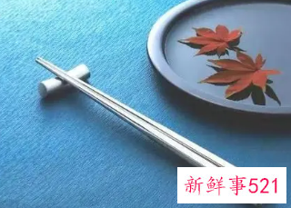 筷子掉地下了代表什么