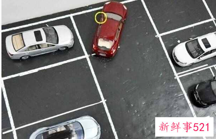 现实倒车入库看哪四点最准有图解