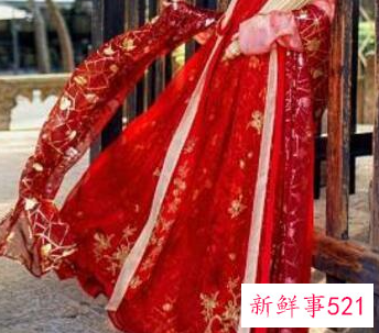 败在石榴裙什么意思